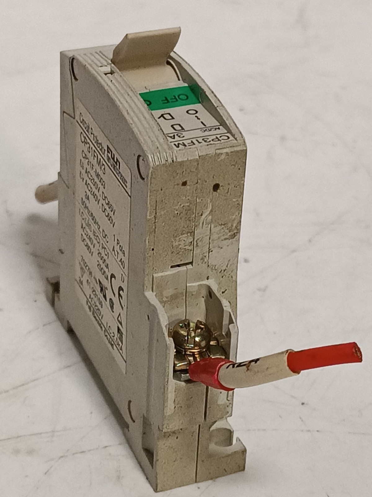 Fuji CP31FM/3 Circuit Protector Circuit Breaker 240/250VAC 60/65VDC 3A 1 Pole