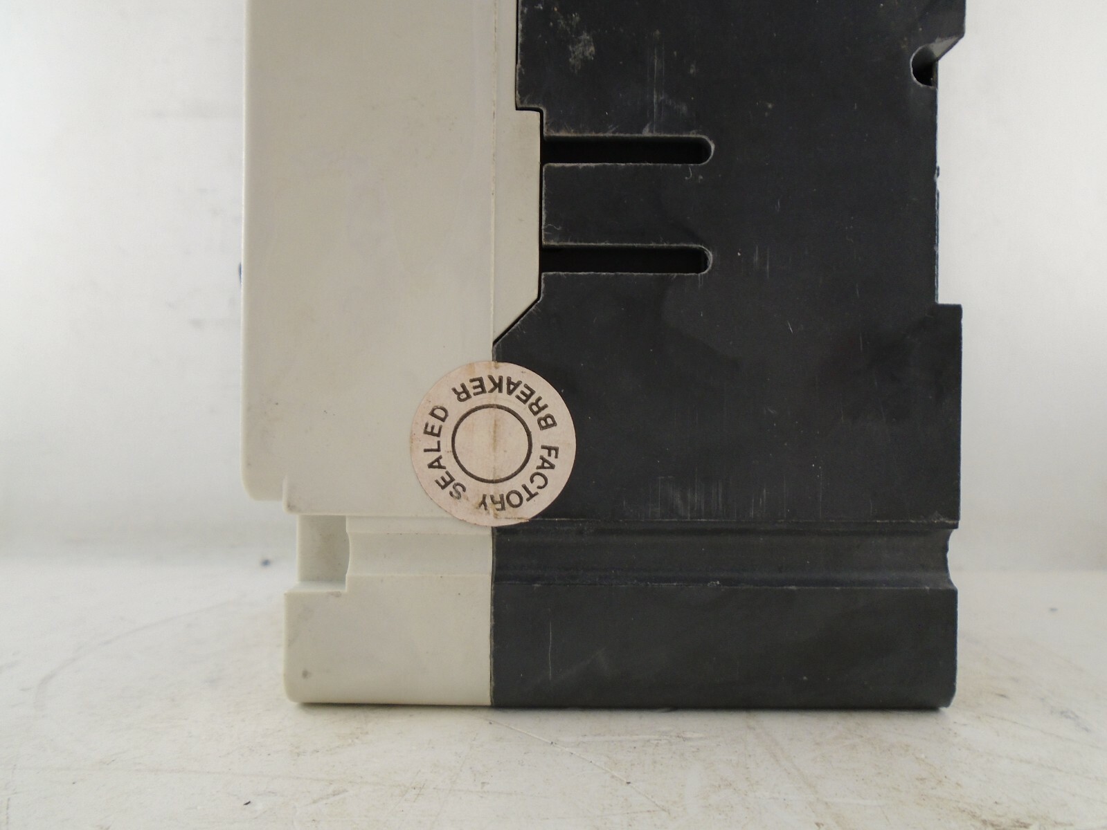 TESTED Eaton Cutler Hammer ED3150 150 AMP 3 Pole 65kA @ 240V Circuit Breaker