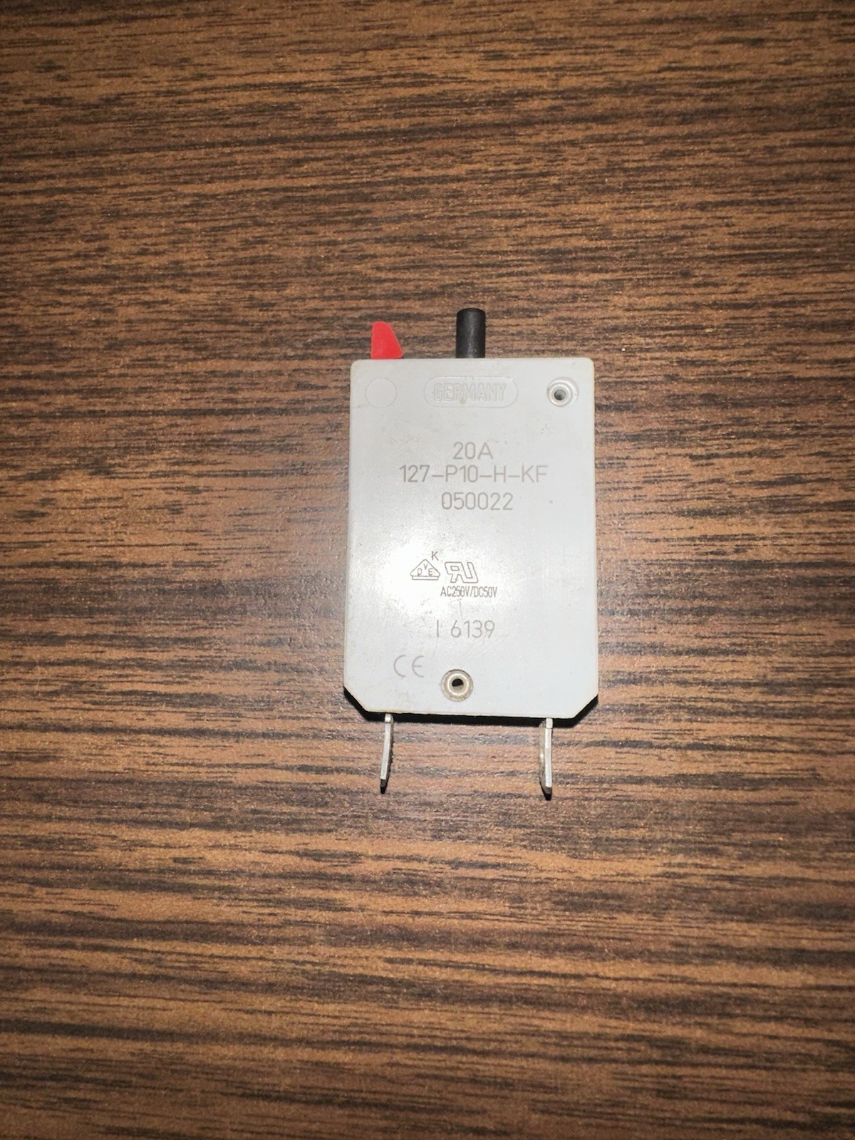 E-T-A 20A Thermal Circuit Breaker 127-P10-H-KF