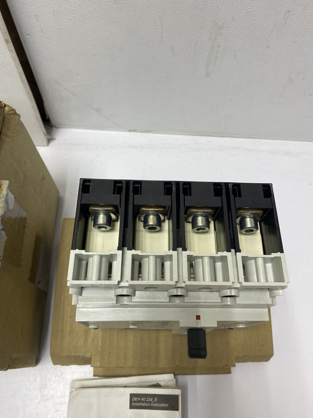 AEG circuit breaker MCE 169H MCE139H4125 / 4 Pole 125A