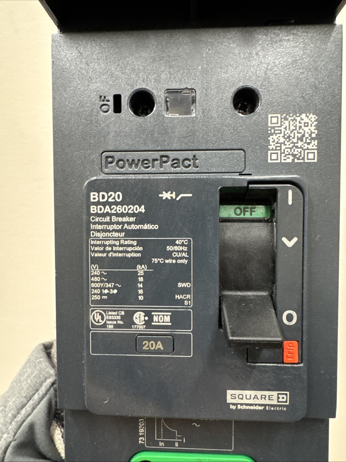 Square D BDA260204 (BD20) Circuit Breaker 20 Amp 2 Pole 120/240 Volt NEW NO BOX