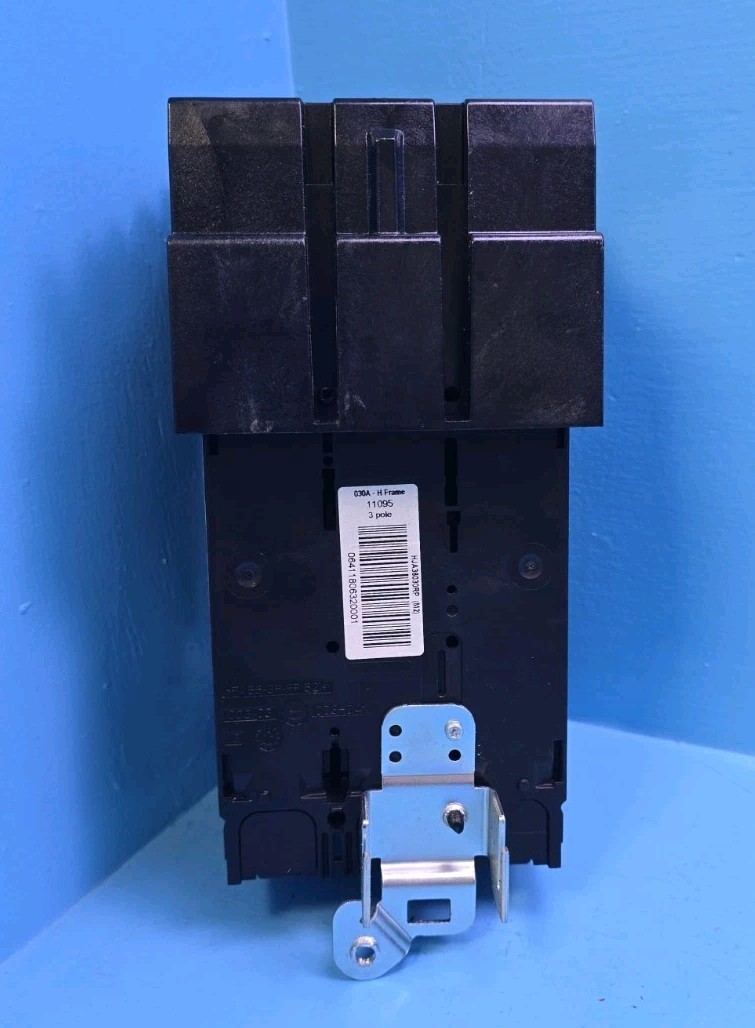 Square D HJA36030 30A 600V 3Pole ILine PowerPact Circuit Breaker