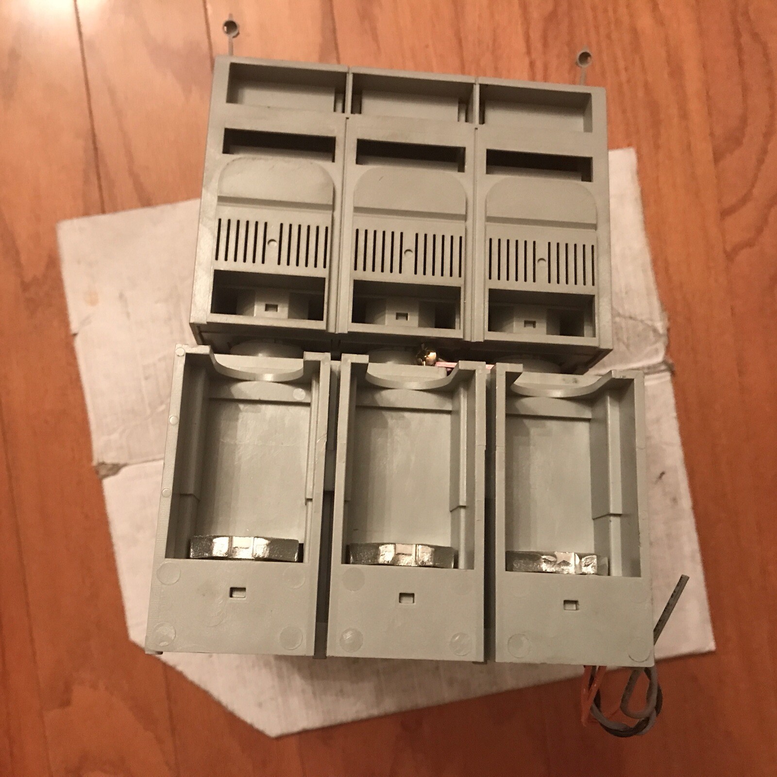 Merlin Gerin NSJ600A 3 Pole 600Amp 600V Molded Case Switch w/Base