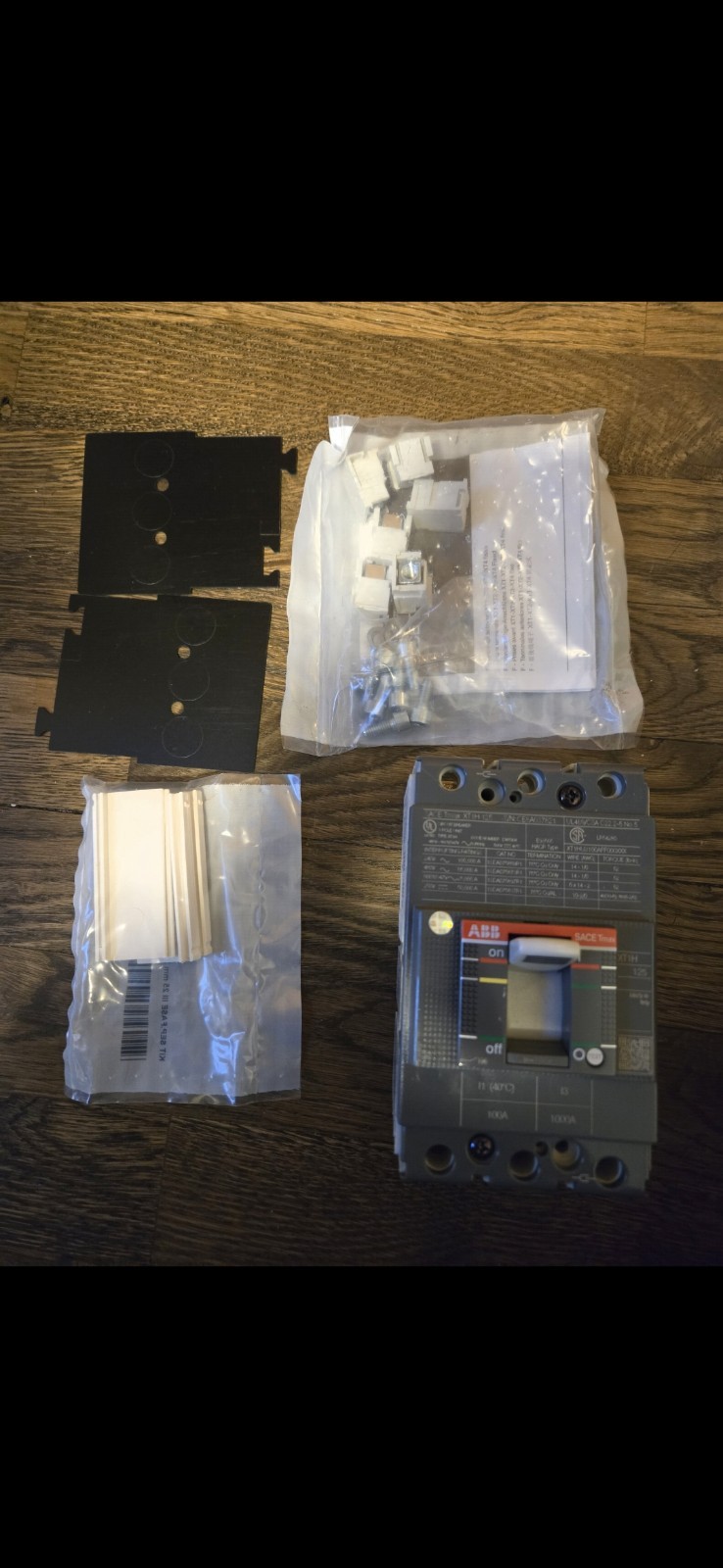 ABB SACE Tmax XT1H 125 Circuit Breaker 100-1000A 3-Pole 240V