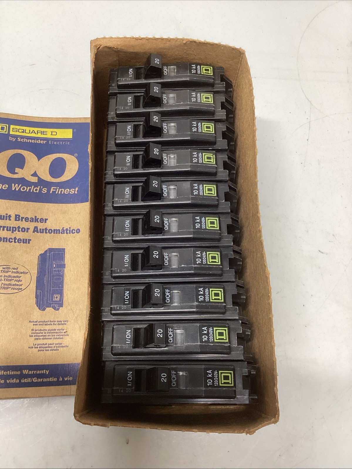 SQUARE D QOB120 circuit breaker Lot Of 10. U-556