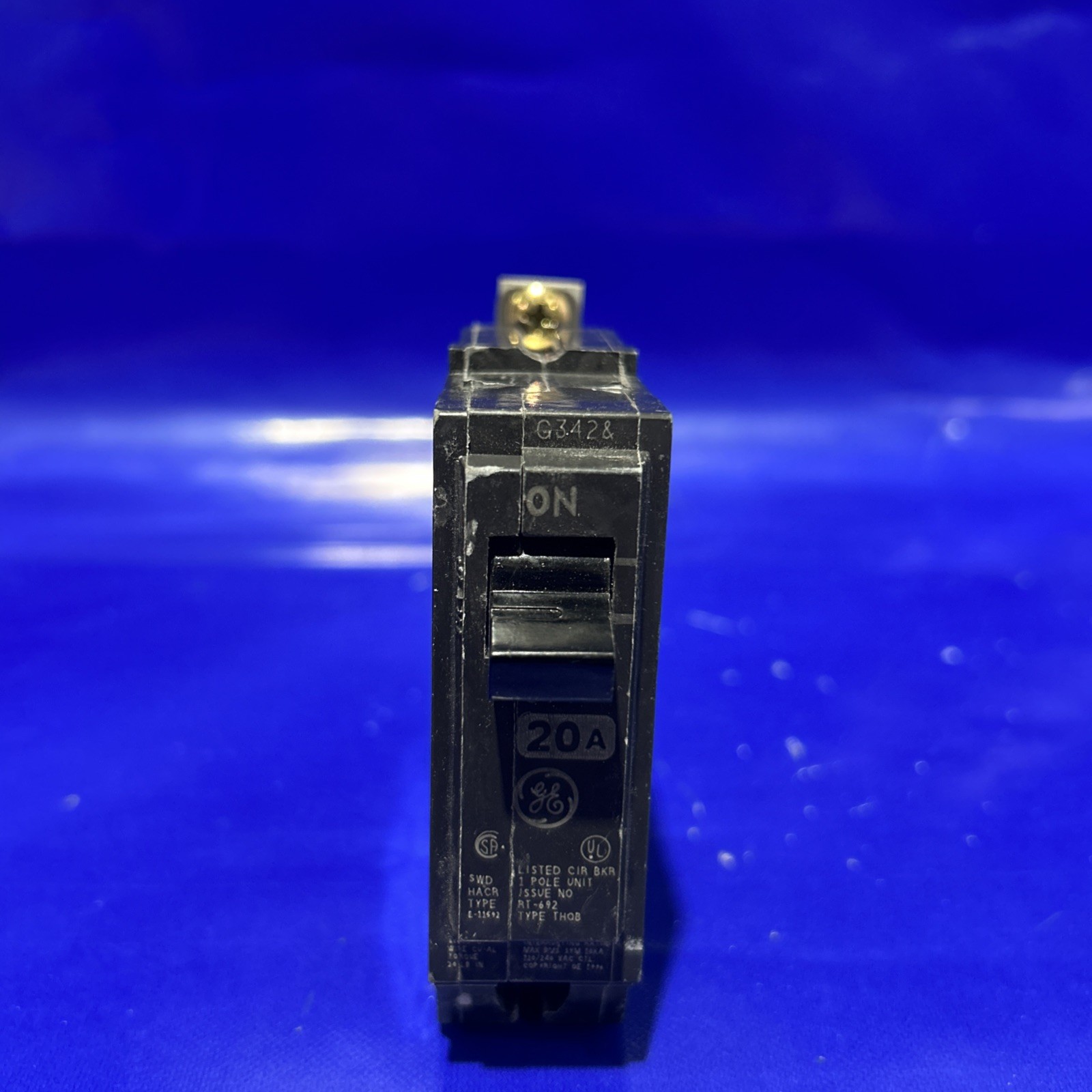 General Electric RT-692 1-Pole Circuit Breaker 20 Amps USIP 🟦