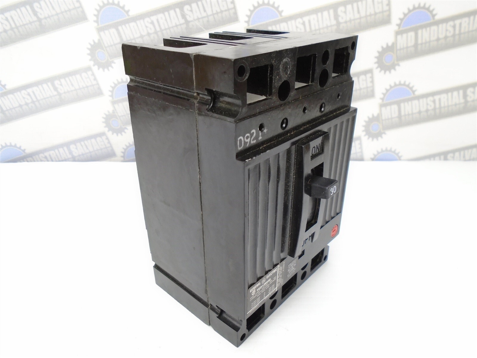 GE – TED136030WL – 30A, 3 Pole, 240-600 VAC – 18kA@480 – (NEW OLD STOCK in BOX)