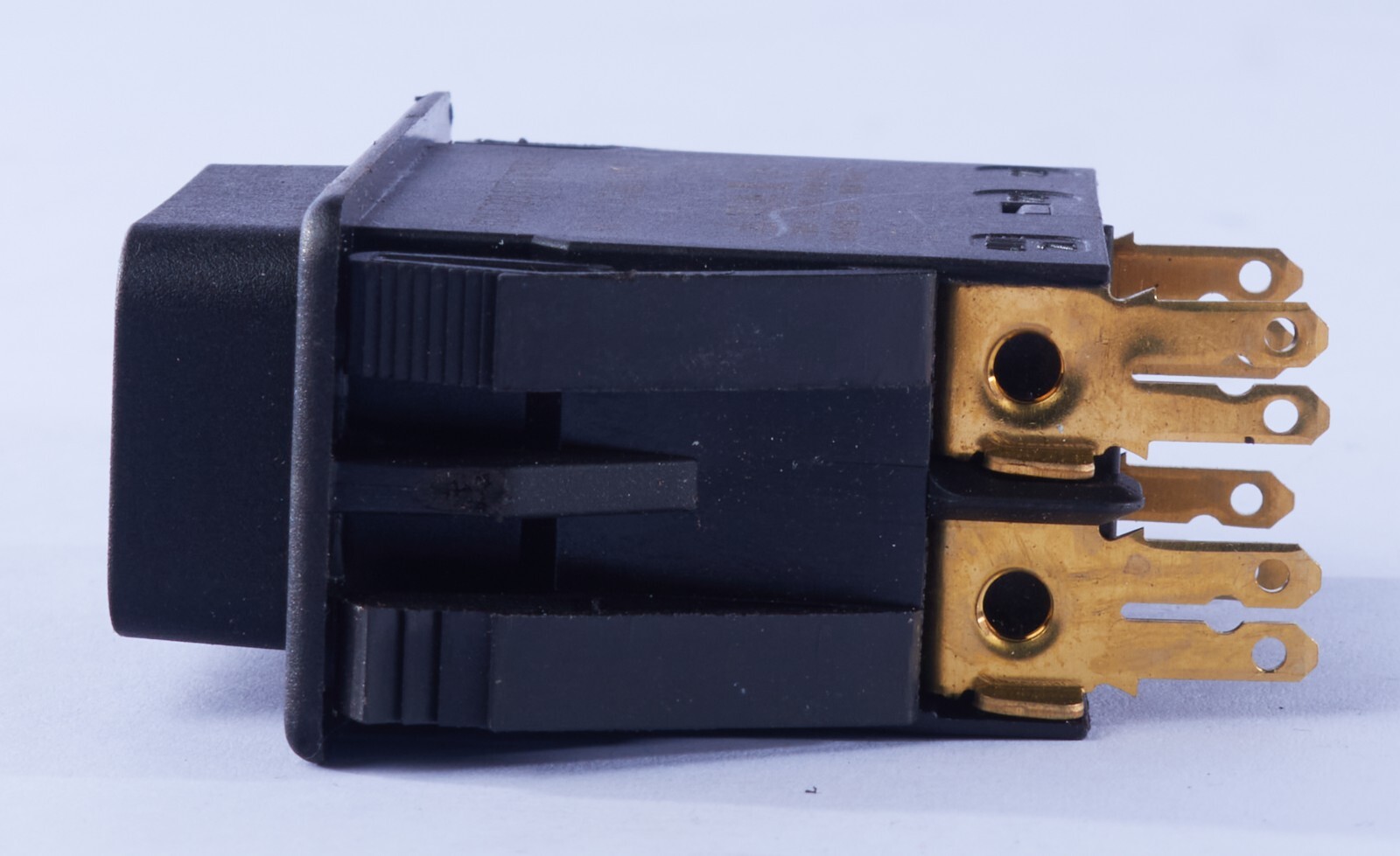 ETA Breaker Switch 3120-F323-P7T1-W19DG4 8A 240VAC 50VDC