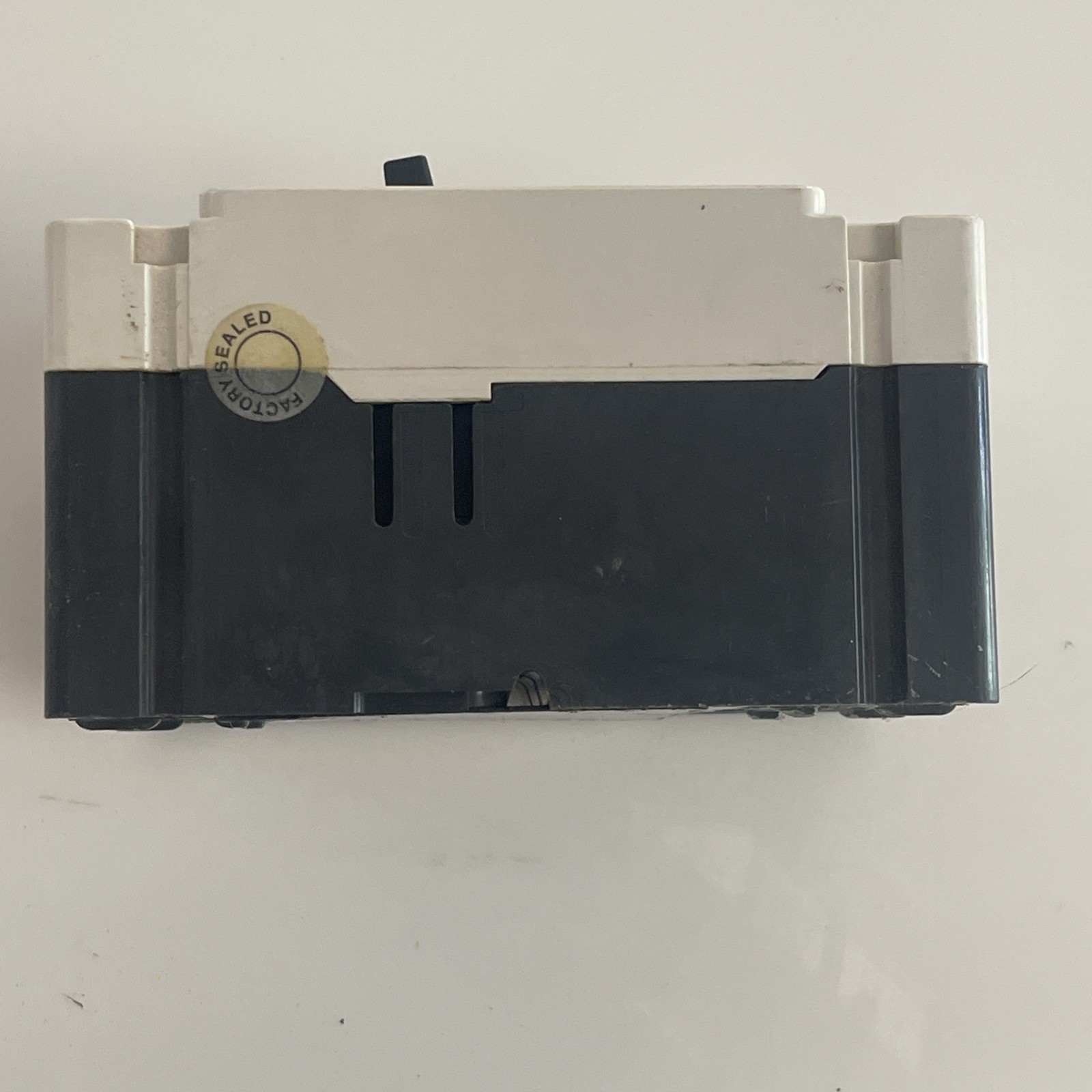 Eaton EDB3200BP10 200A Circuit Breaker 3 Pole EDB 22K 3P 200 Amp