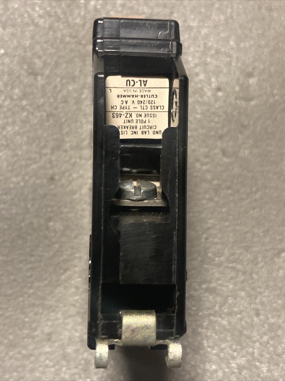 CH120 Cutler-Hammer Type CH 1 Pole 20 Amp 120v METAL FOOT / HALF NOTCH USED