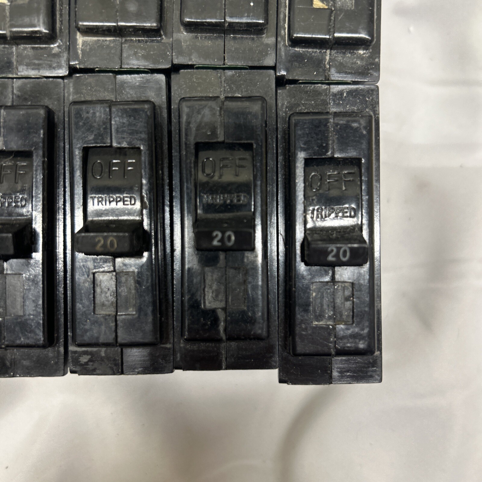 (10-Pack) GE TQL1120 20-Amp 1-Pole TQL-AC Circuit Breaker 20A 1P – Lot of (10)