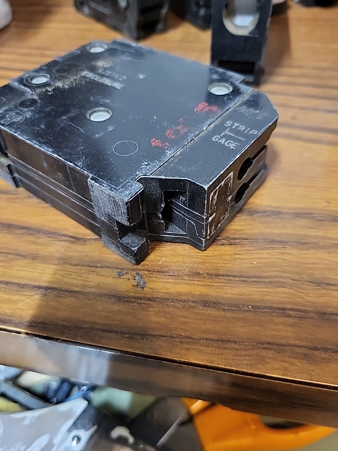 Square D HOMT2020 Homeline 20 amp Twin 1 Pole Tandem Circuit Breaker