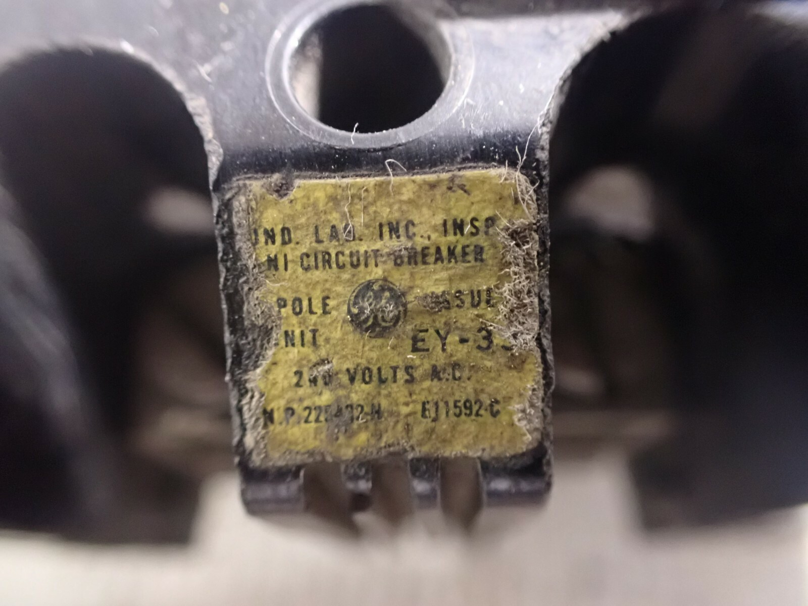 GE TQL Plug in Circuit Breaker TQL32050 50 amp 3 pole 240 volt