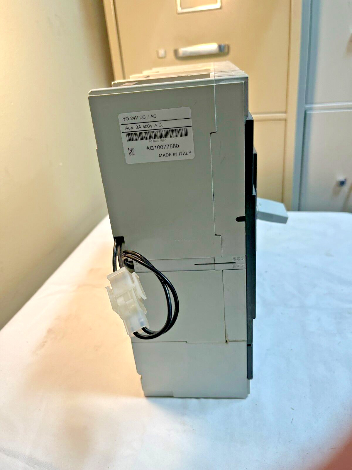 ABB Sace S6N 4 Pole 600 AMP 600 VAC Circuit Breaker w/ Auxiliary Switch