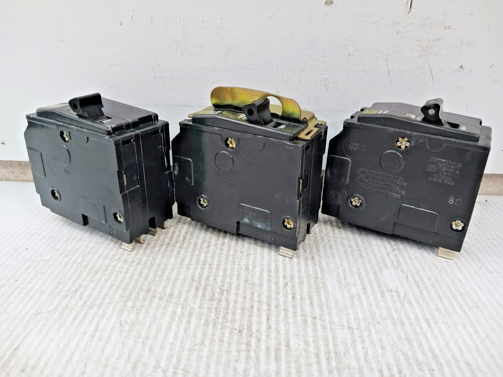Lot Of 3) Square D 30 Amp Plug-In/On Circuit Breaker 2 Pole 120/240 VAC QO230
