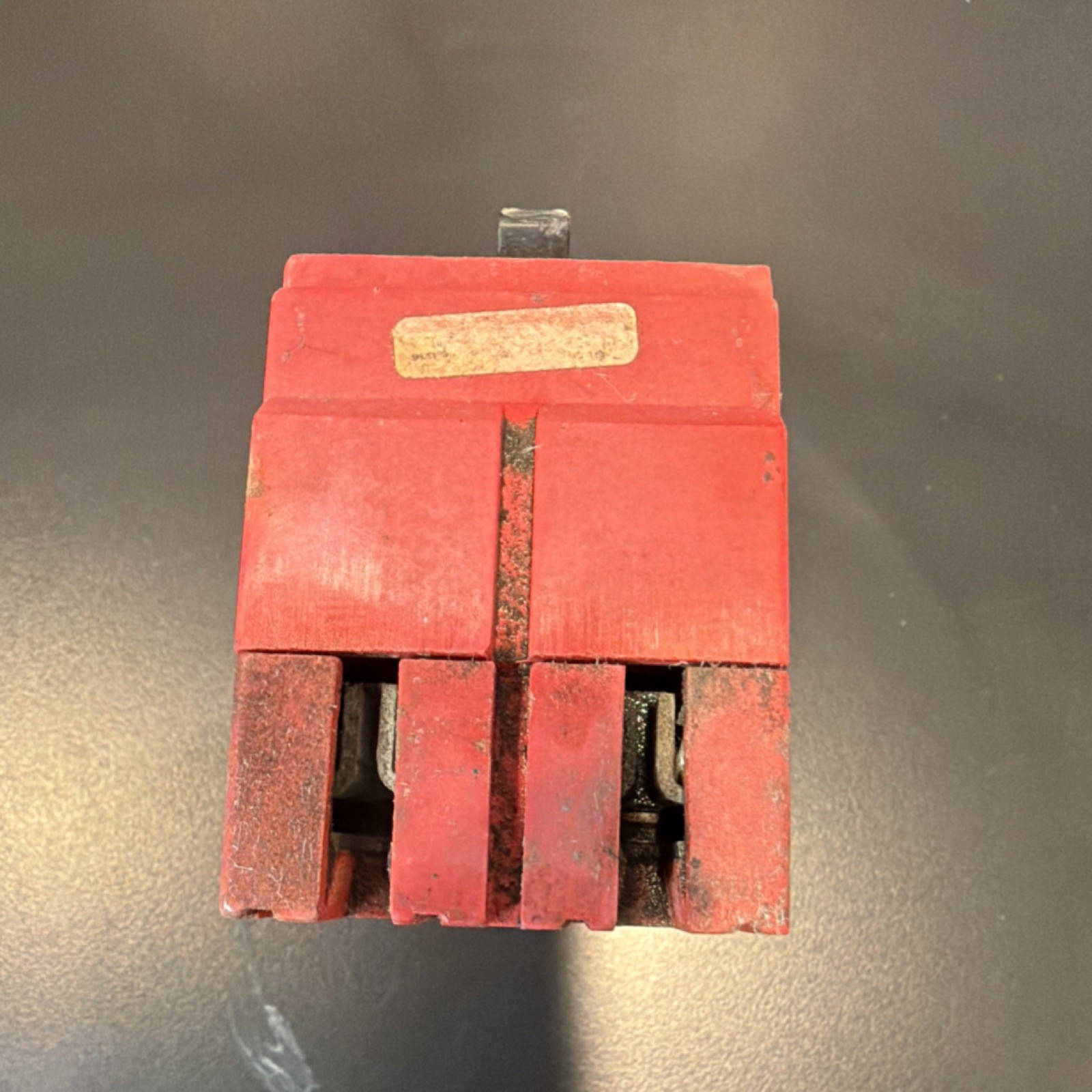 Crouse-Hinds 125A 2-Pole Circuit Breaker Panel Mount On/Off Red Screw Terminal