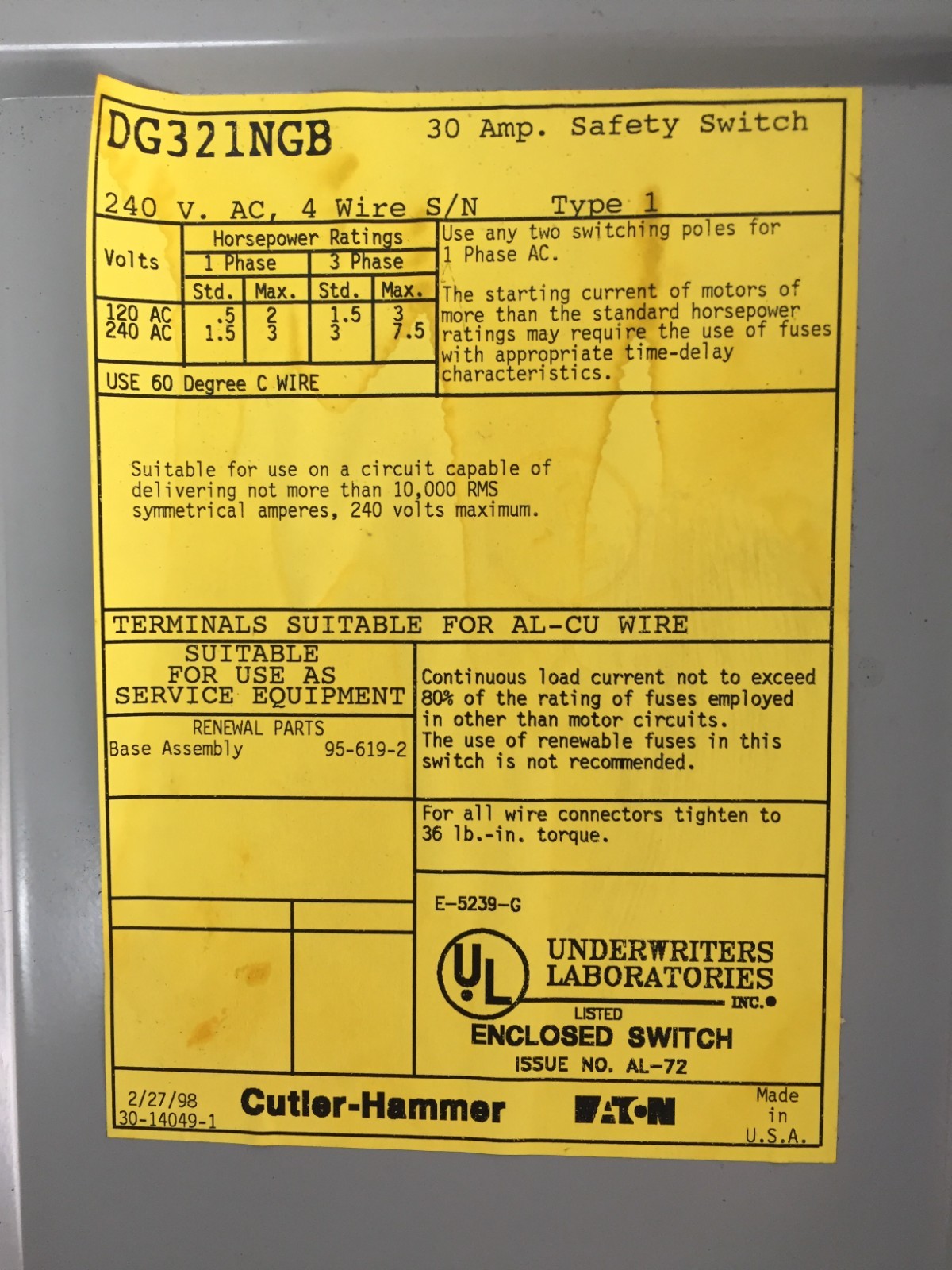 CUTLER-HAMMER DG321NGB 30 AMP 240 VOLT 3 PHASE FUSIBLE INDOOR DISCONNECT..D-2199