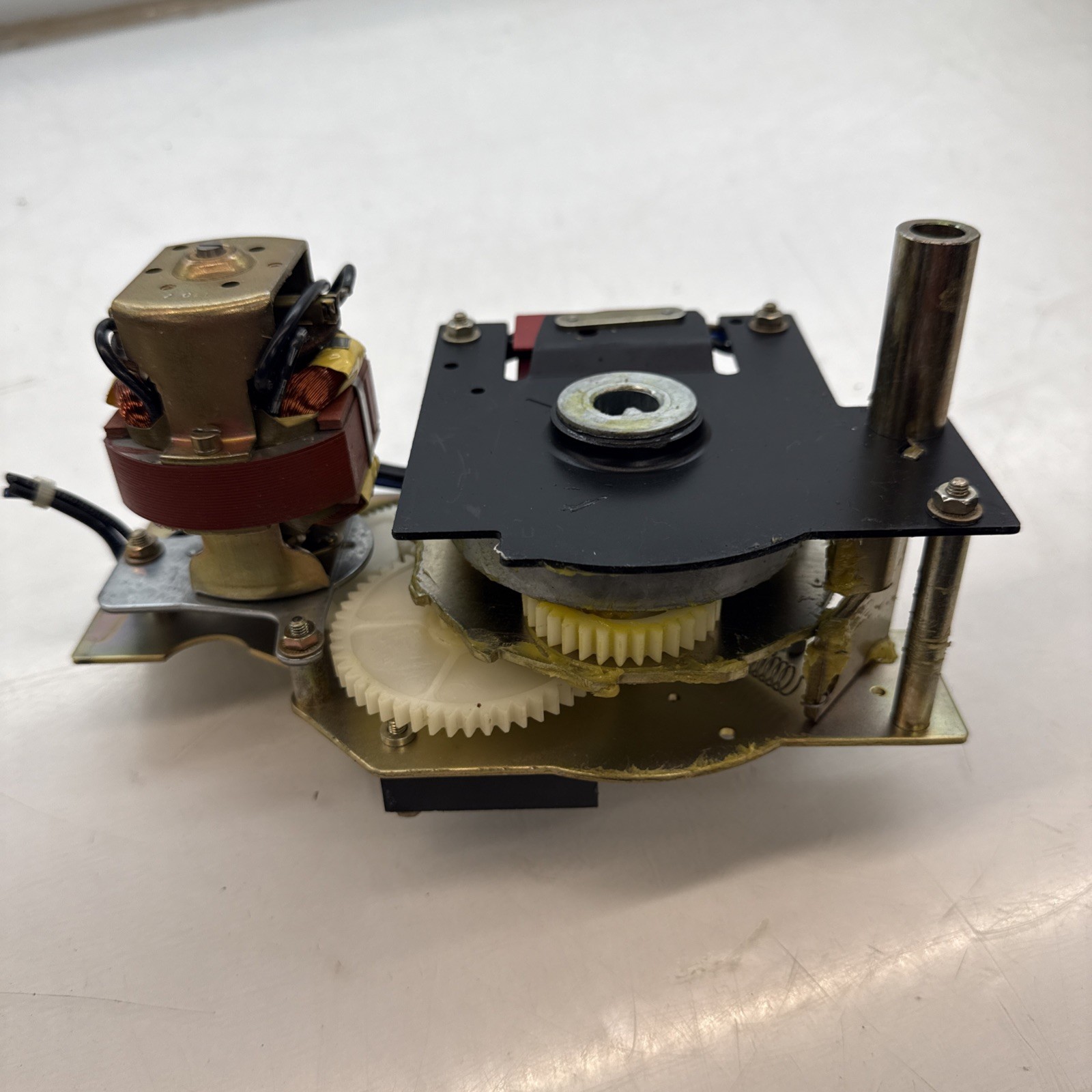 MERLIN GERIN MP 120 VAC MOTOR CHARGER MCH-M 685762 685 762