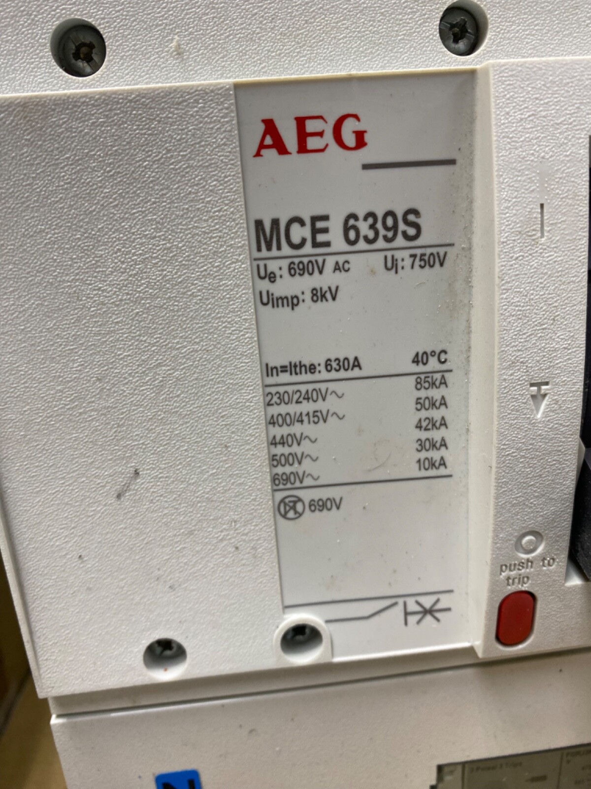 AEG circuit breaker MCE 639S MCE639S4630 / 4 Pole 630A