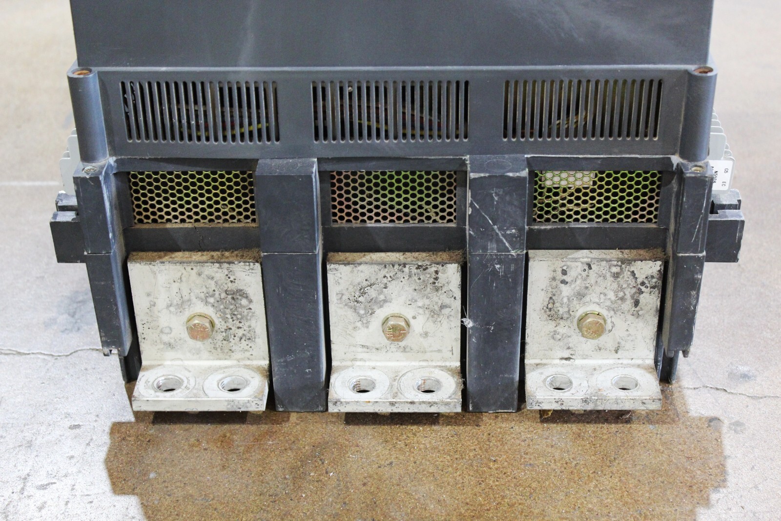 GE POWER BREAK II HI BRK 1600 AMP CIRCUIT BREAKER SHF16B216 – 600V AC 3 POLES