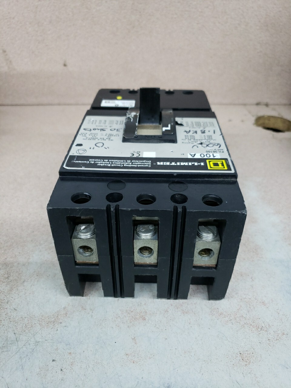 Square D I-Limiter 100 Amp Circuit Breaker FIL36100 Chipped Damaged Label