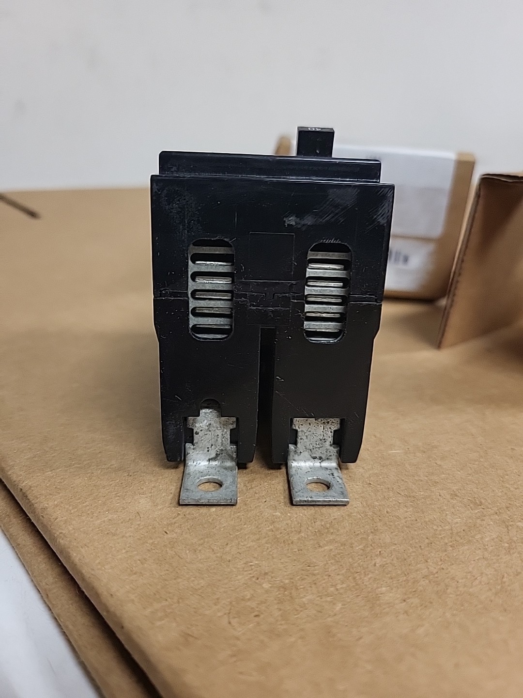 EATON GHB2040 AC/DC 40A 277/480 VAC Molded Case Breaker