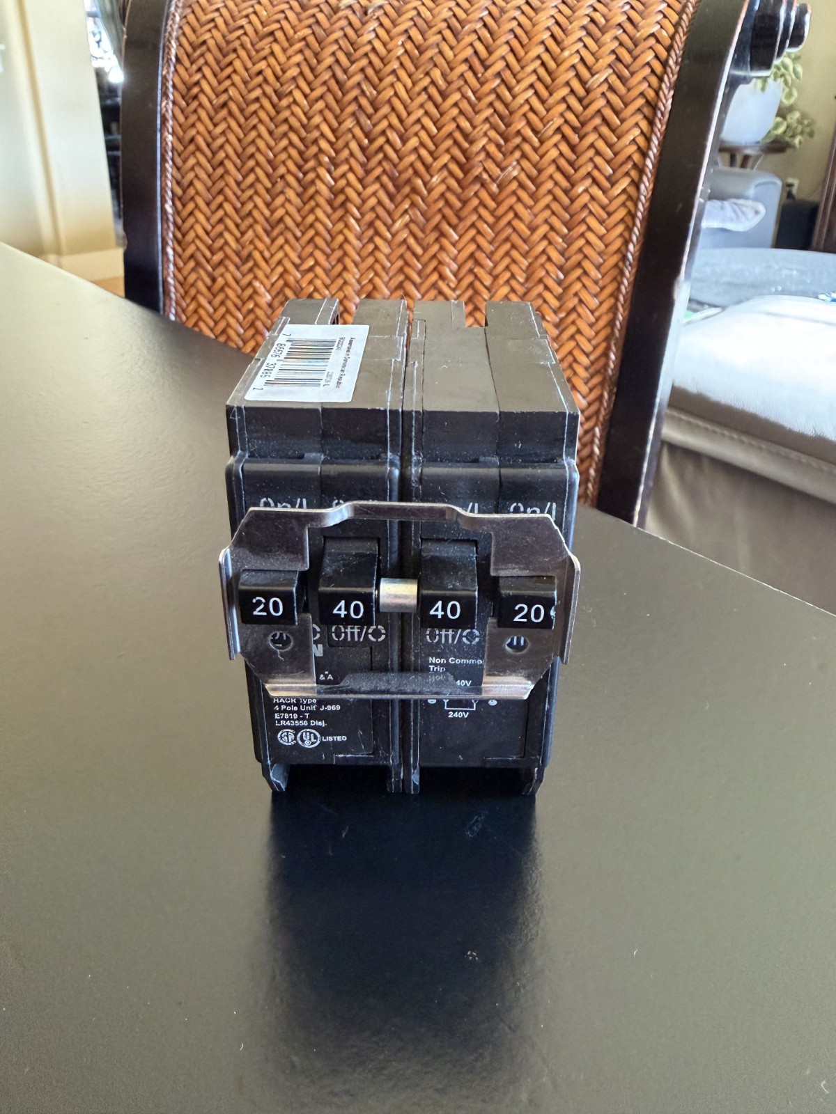 EATON BR 1-20 Amp 2 Pole and 1-40 Amp 2 Pole Quad Circuit Breaker (BQ220240)