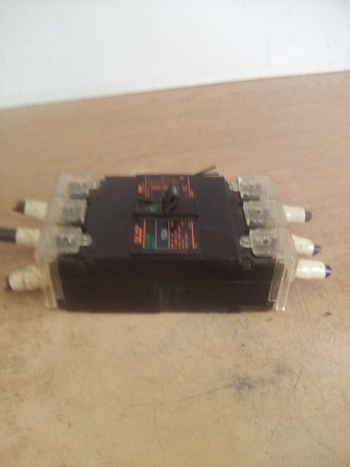 Fuji Auto Breaker 150A 3 Pole EA203B BB3GEB-150 AC690V DC250V