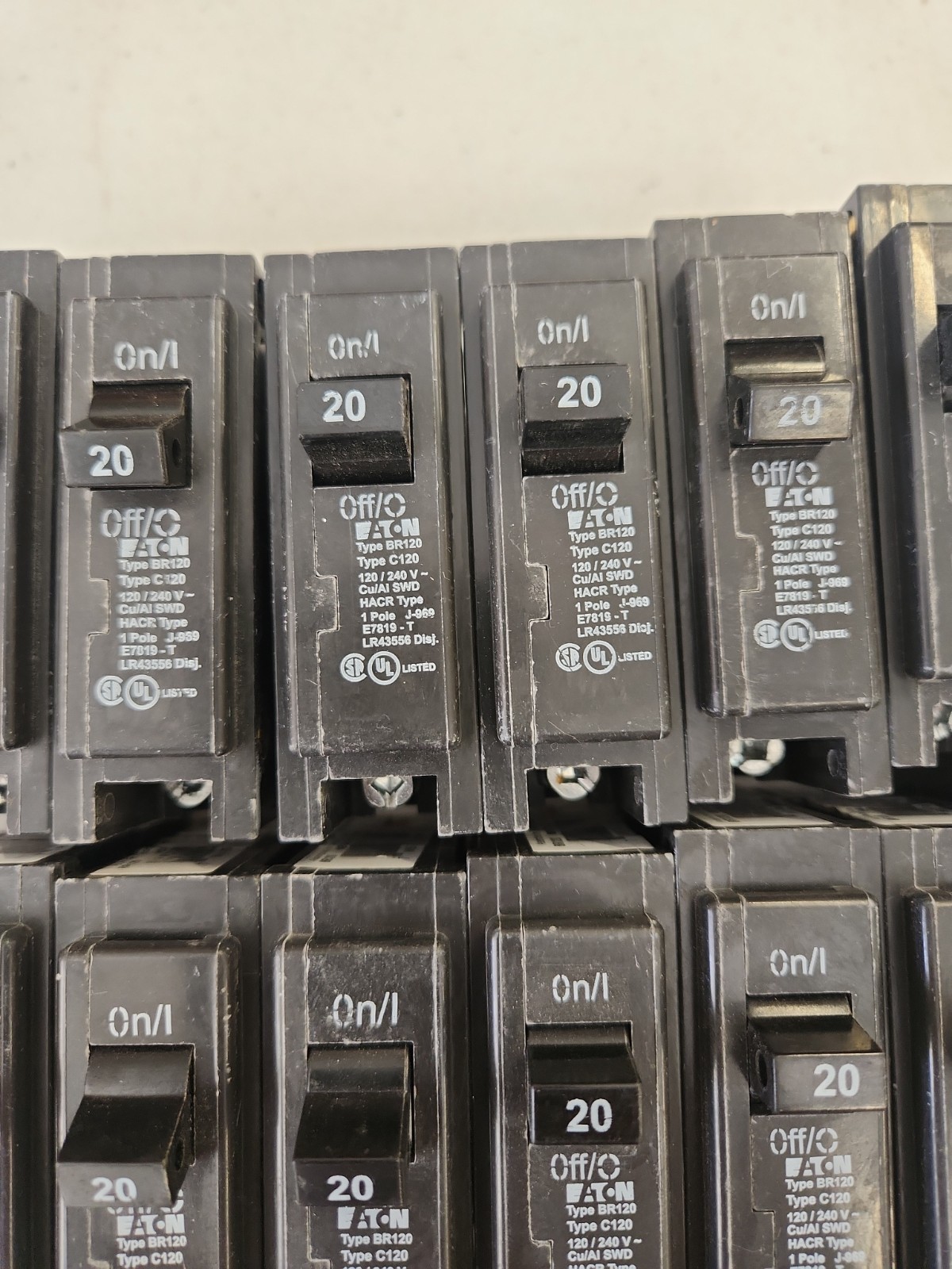 LOT OF 23 Eaton BR120 Circuit Breaker – Black READ DESCRIPTION