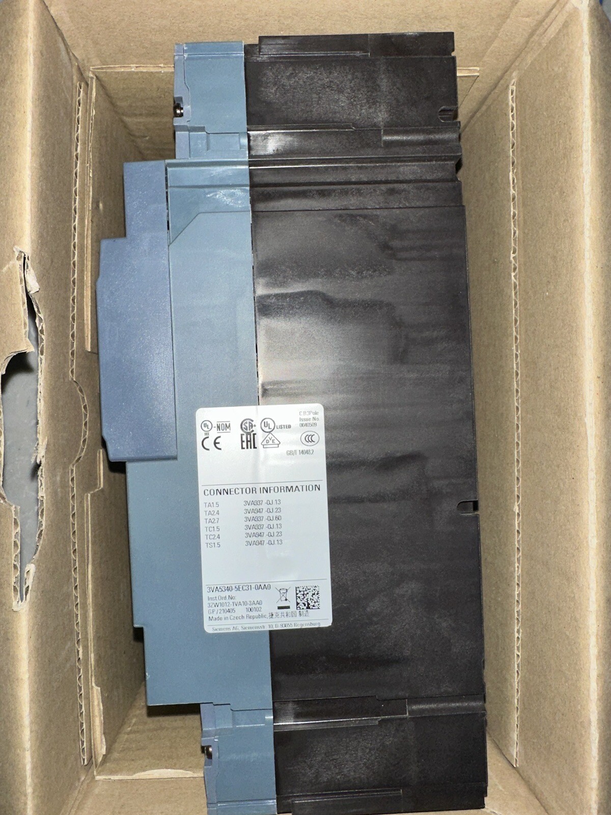 3VA5340-5EC31-0AA0 SIEMENS 3 POLE 400A 600 VOLT CIRCUIT BREAKER