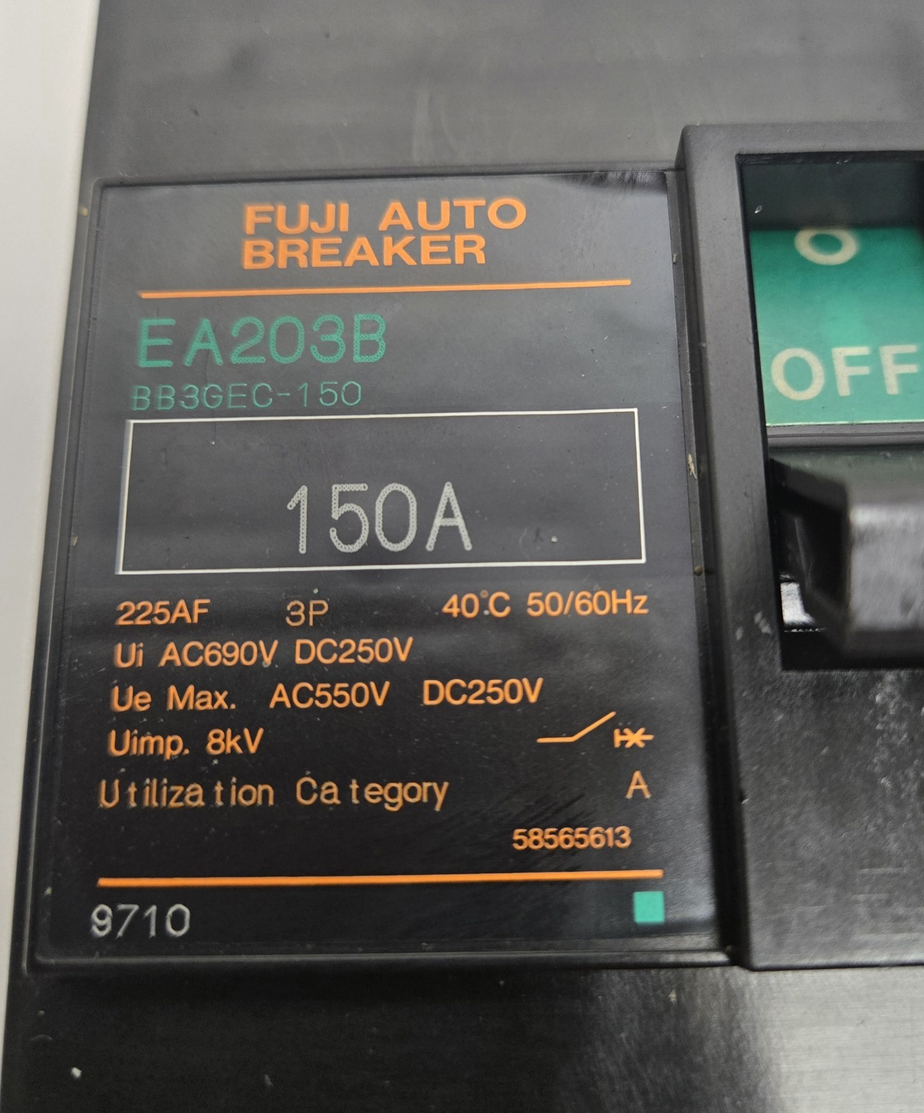 FUJI AUTO BREAKER EA203B. 150A.