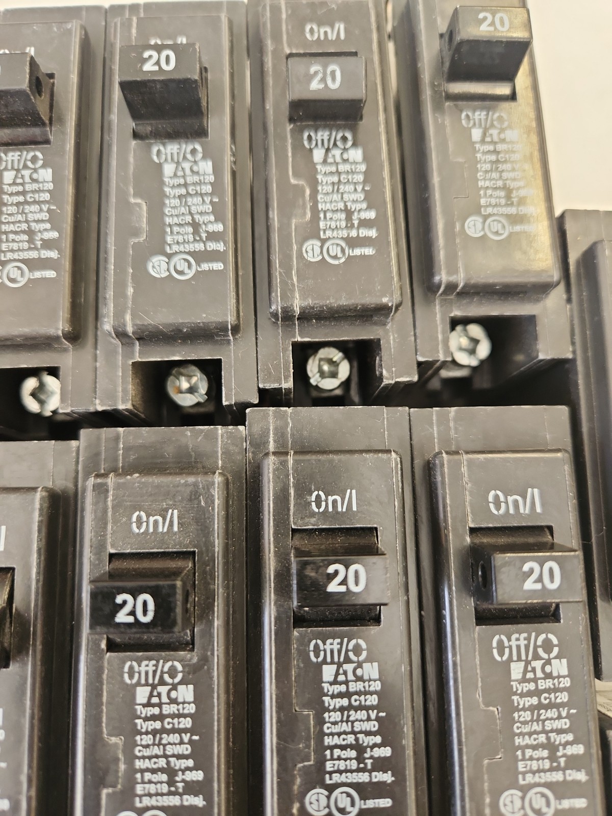 LOT OF 23 Eaton BR120 Circuit Breaker – Black READ DESCRIPTION