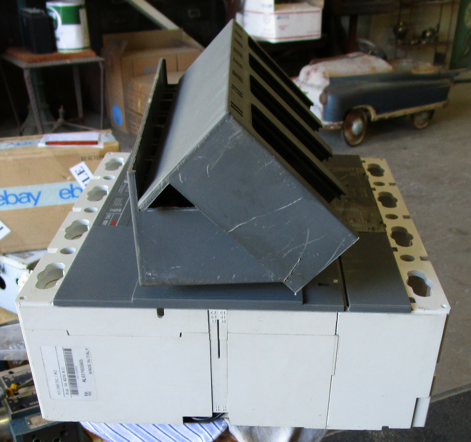 ABB S6N SACE S6 4 Pole Molded Case Switch 800 Amps 600VAC Used Take Out W2