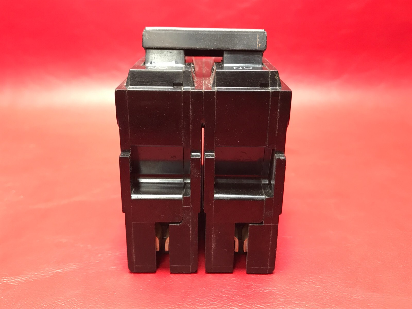 GE General Electric 20 Amp 2 Pole Circuit Breaker Type THQL 120/240 Volt
