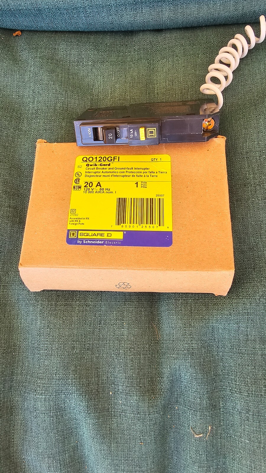 Circuit Breaker Square D QO120GFIC 20 Amp 1 Pole 120V GFCI QO120GFI
