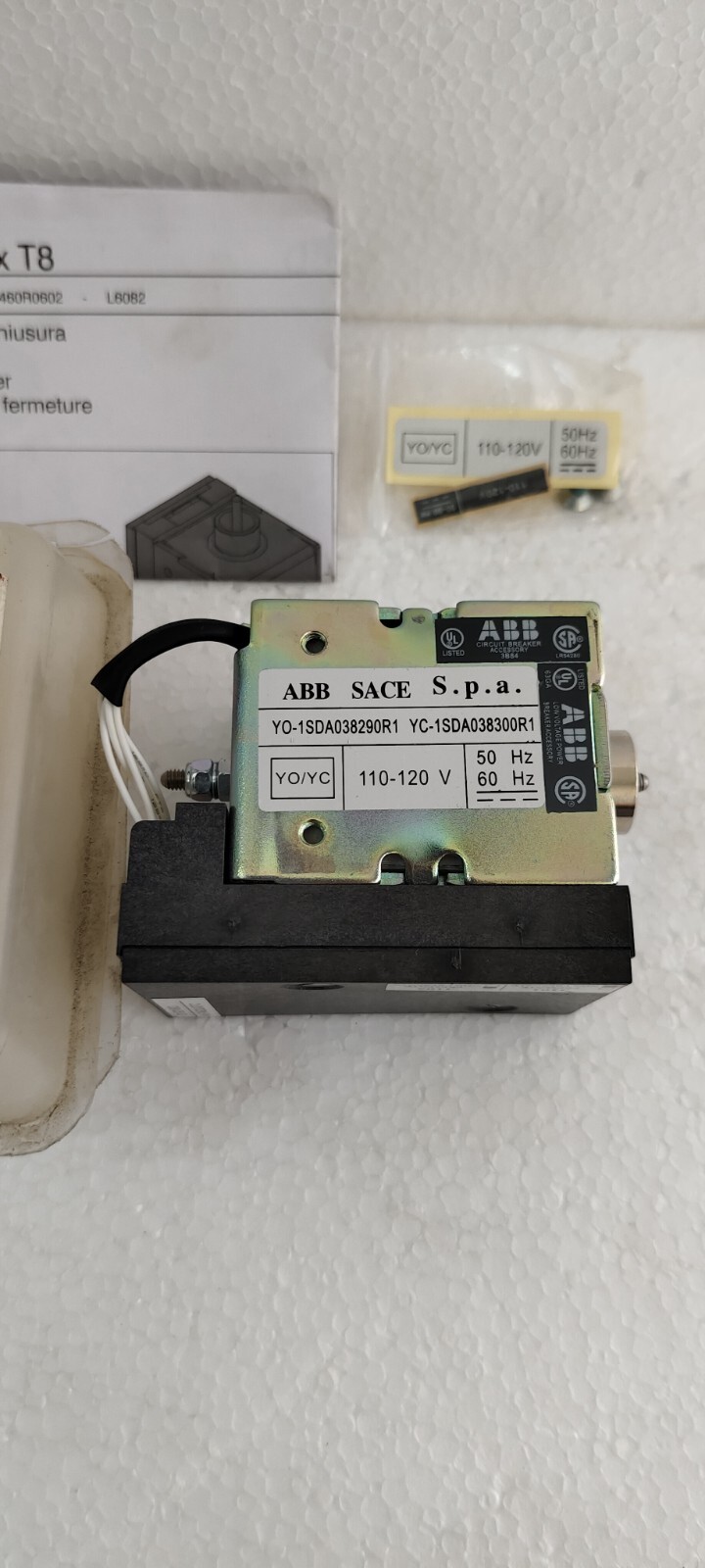 ABB Air Circuit Breaker YO/YC SACE S.P.A 1SDA038300R1 COIL FREE FAST SHIPPING