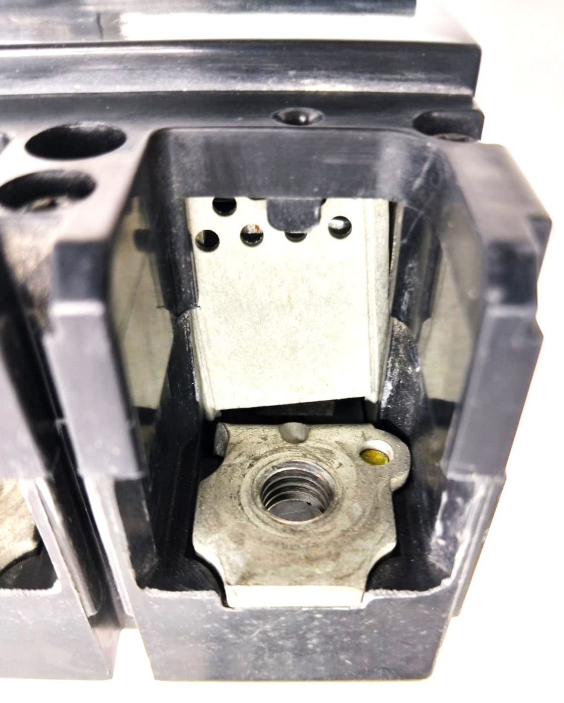 Fuji Electric – Encase Molded Circuit Breaker – EA203B – BB3GEB-150 – 150 A