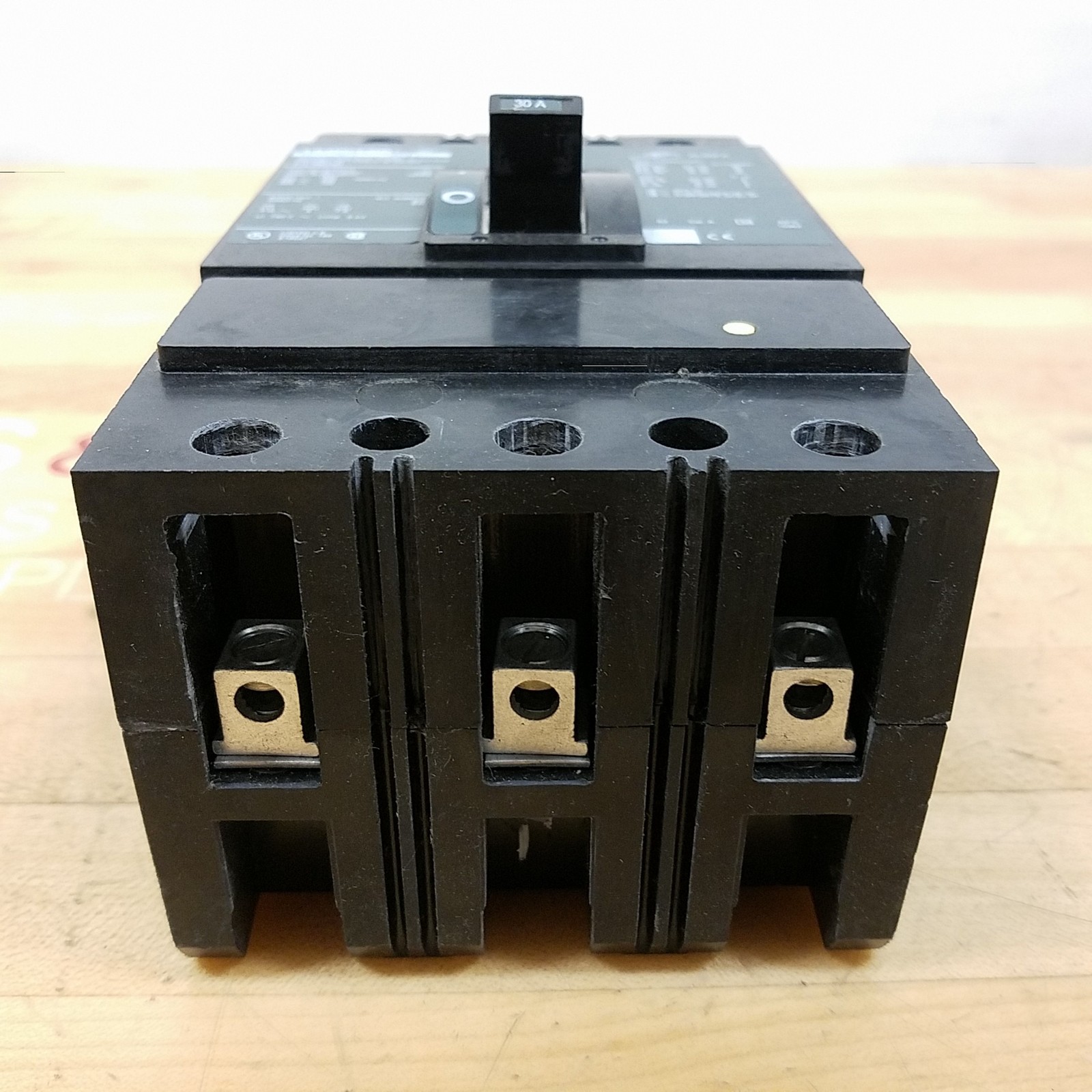 Square D FIL36030 I-Limiter Circuit Breaker, 30Amp, 600V, 50/60Hz, 3 Pole – USED