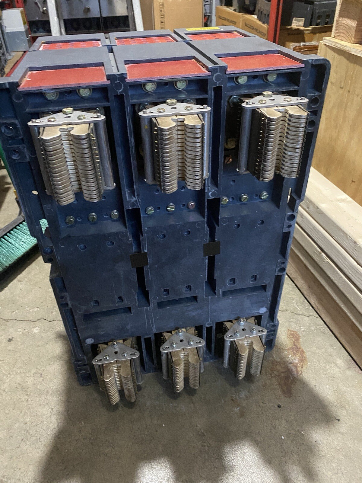 Cutler Hammer SPB100 SPBR330C Breaker 3000A Digitrip RMS 810 3000 Amp