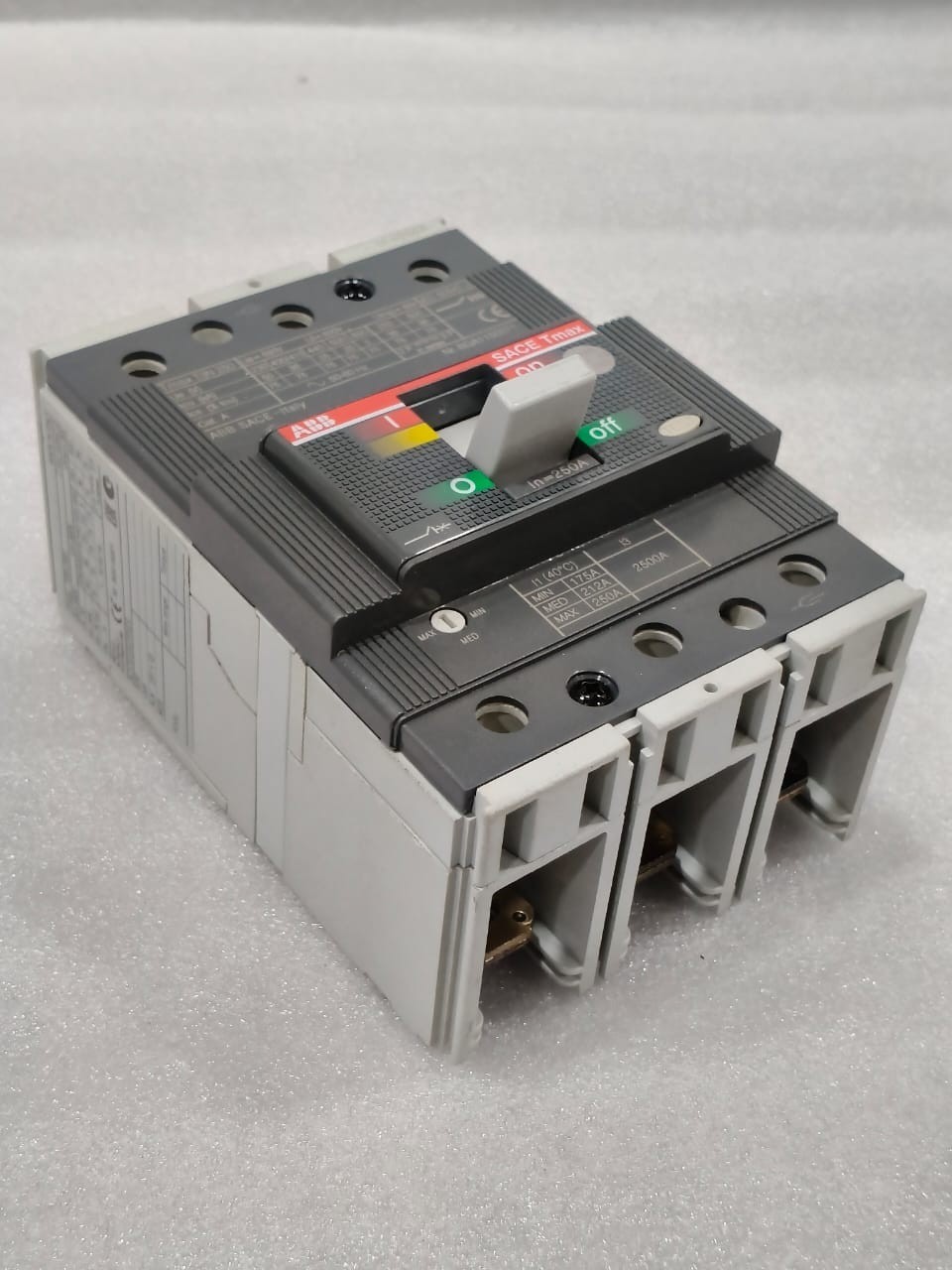 ABB SACE TMAX T3 N 250 250AMP 3POLE MOULDED CASE CIRCUIT BREAKER FAST SHIPPING
