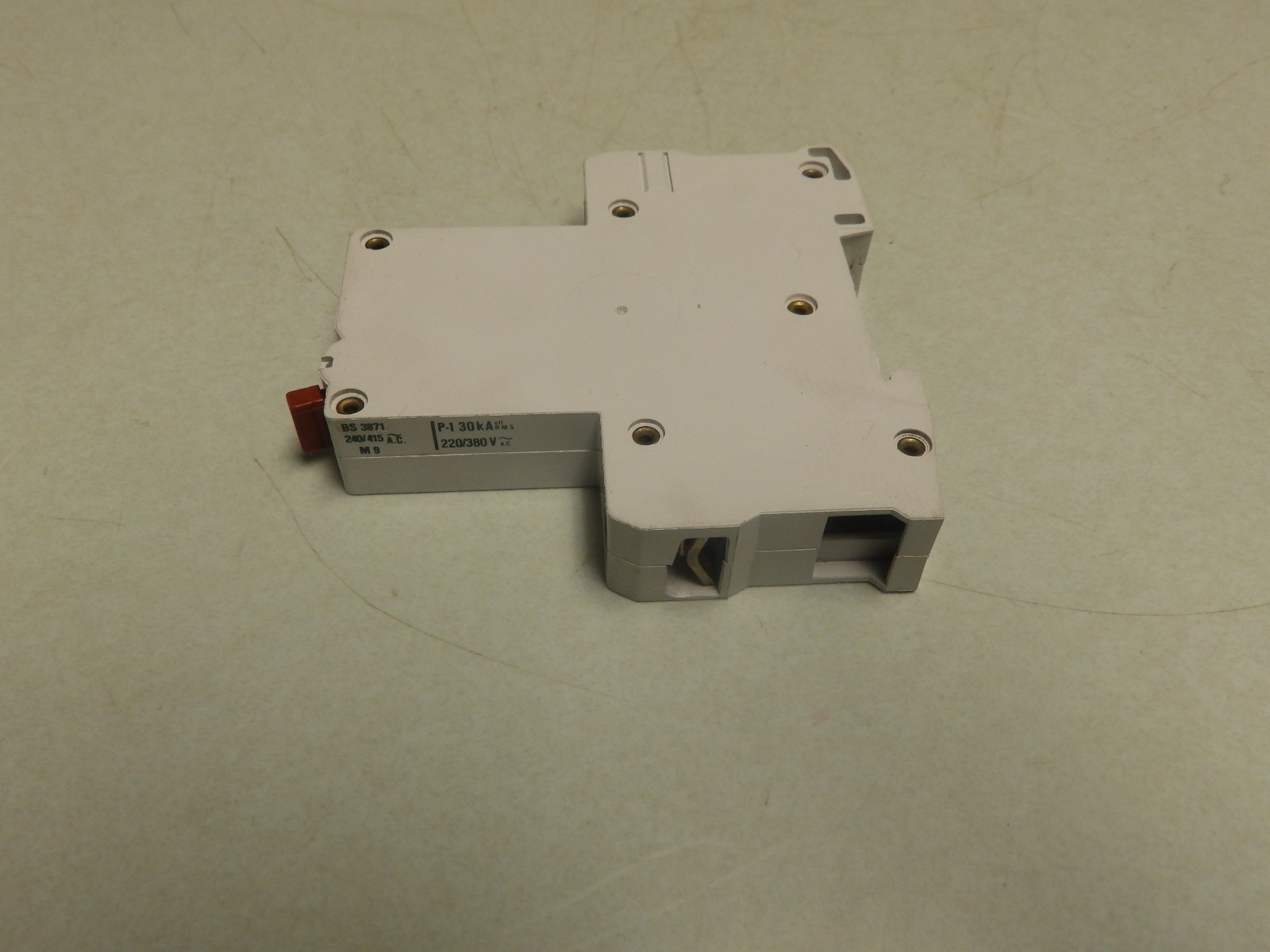Klockner Moeller BS3871 16A M9 220/380 V P-1 30 KA 240/415 AC Circuit Breaker