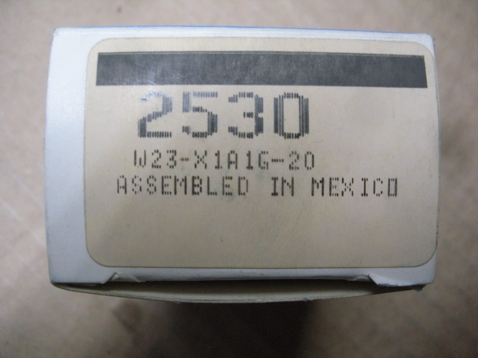 Potter & Brumfield W23-X1A1G-20 20A 250vac circuit breaker pop up 2 available