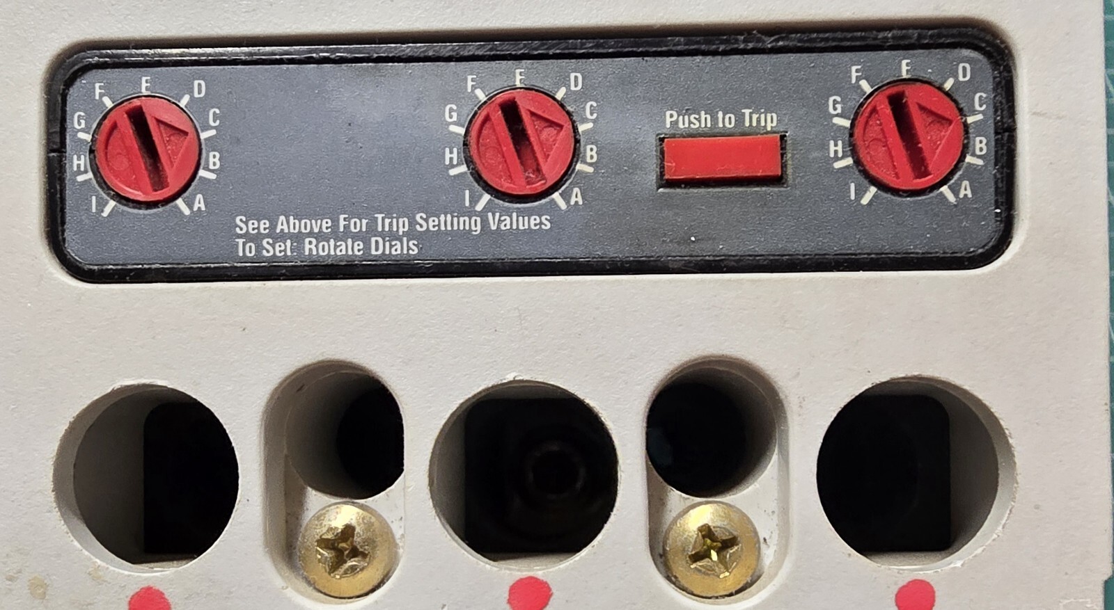 140M-JD8P-D14-W (A) Allen-Bradley 140M-JD 250 Amp 600V 3P Breaker