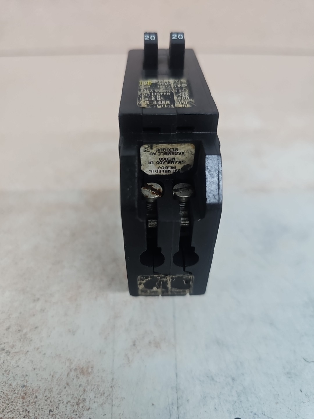 Square D HOMT2020 Homeline 20 amp Twin 1 Pole Tandem Circuit Breaker
