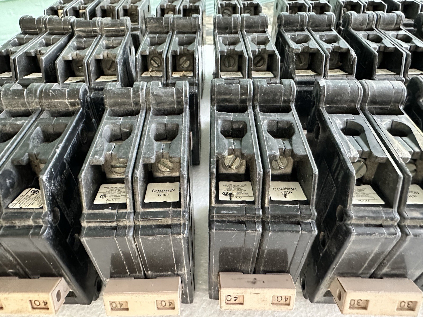 Cutler Hammer CH2 Pole Metal Foot Circuit Breaker -Lot Of 24-