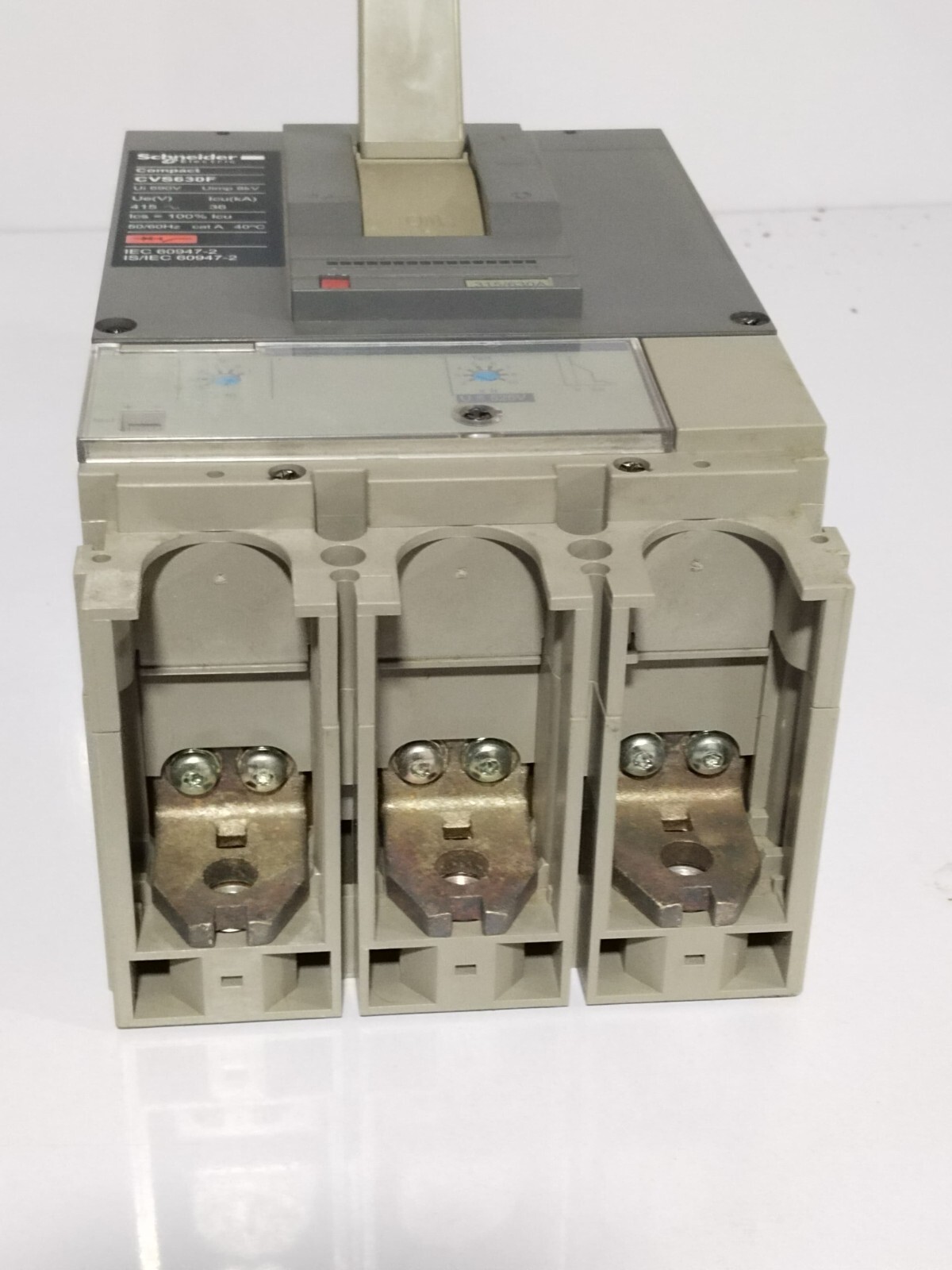 SCHNEIDER ELECTRIC CVS630F MOULDED CASE CIRCUIT BREAKER 630A 3P 36KA