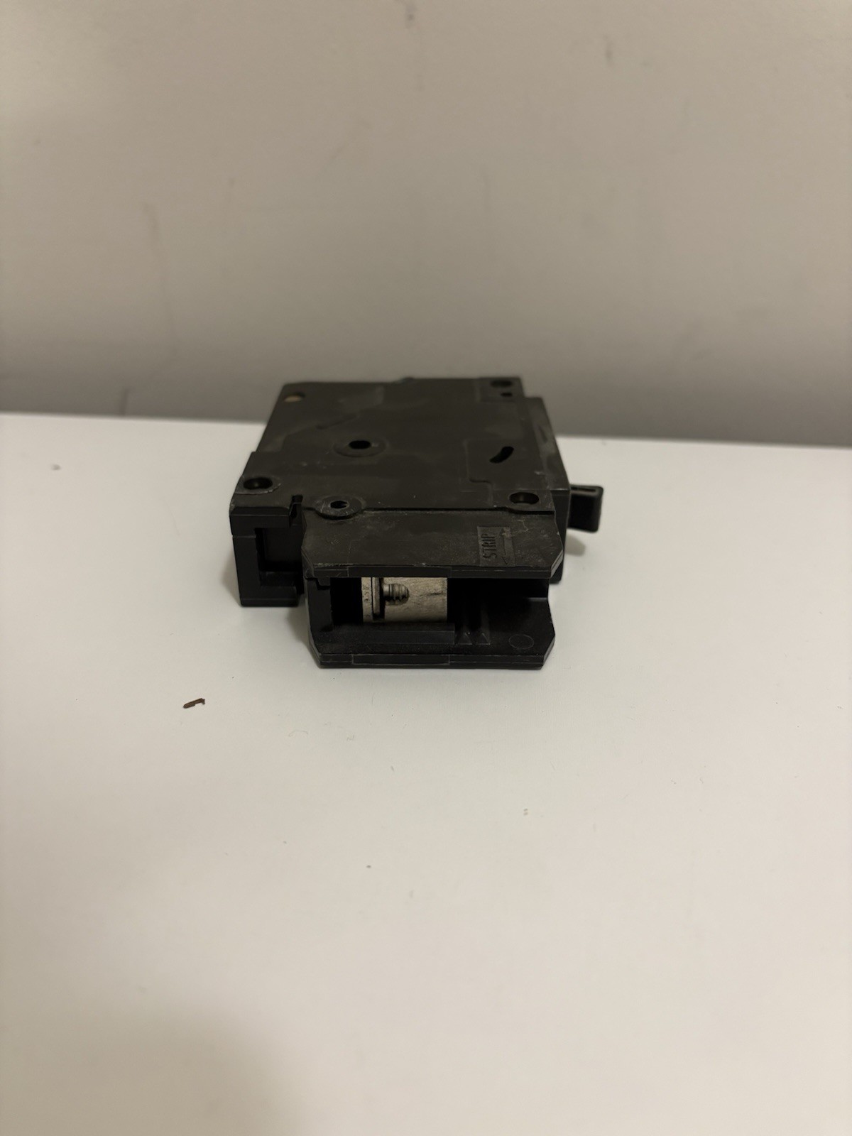 Siemens BQD120 Circuit Breaker 20 Amp 277 Volt 1 Pole Bolt On