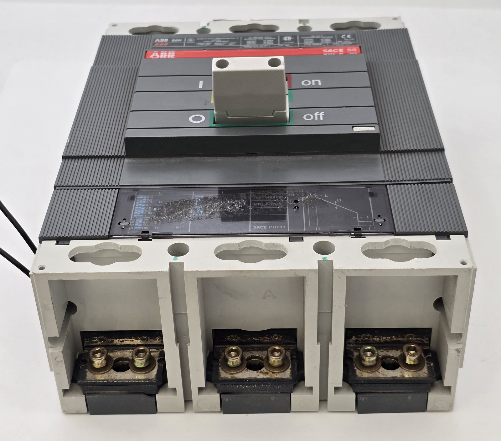 ABB S6N600BH0ASB Sace S6 Bolt On Circuit Breaker 600A 600VAC 3P HACR Shunt Trip