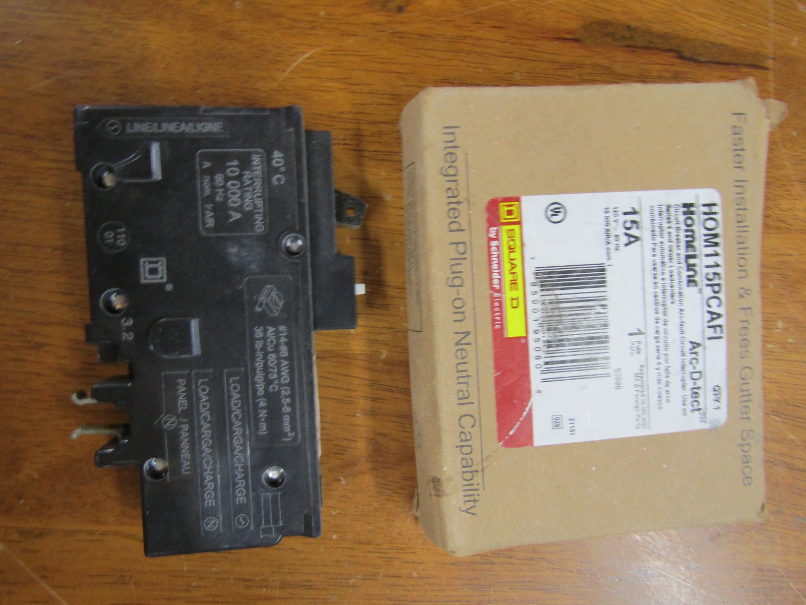 SQUARE D HOMELINE 1-HOM115PCAFI 15A 1- HOM120PCAFI 20 AFCI Circuit Breaker