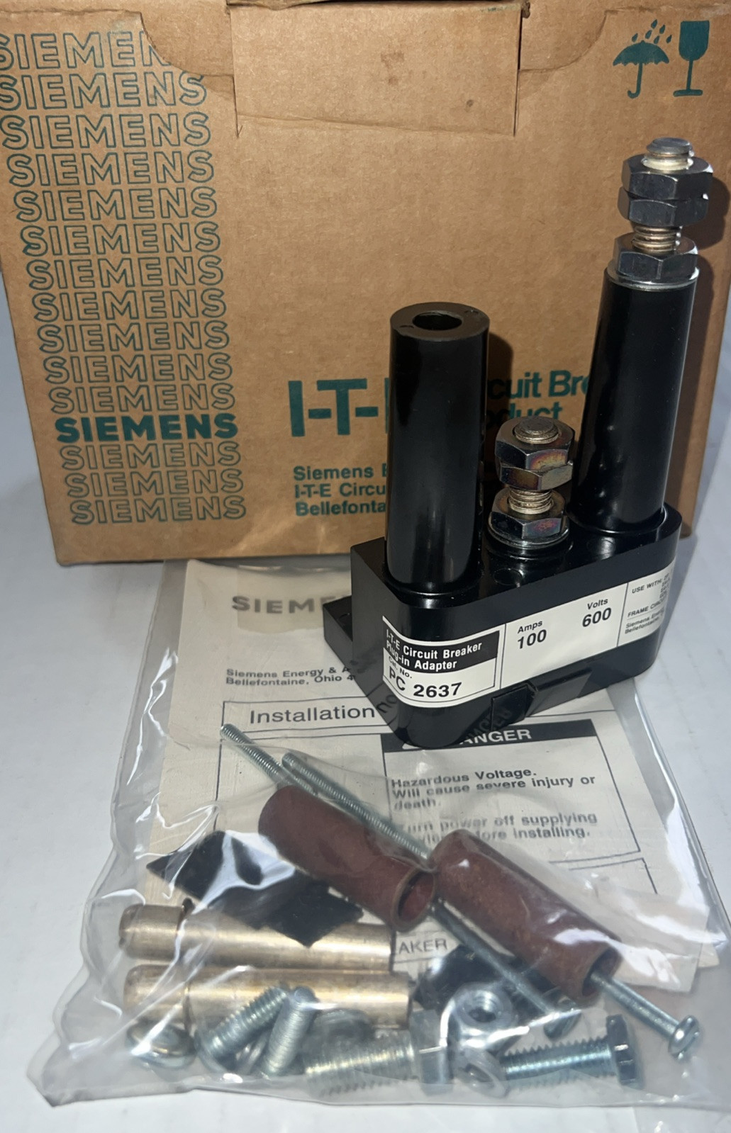 SIEMENS PC2637 CIRCUIT BREAKER PLUG-IN MOUNT ASSEMBLY 600V 100A
